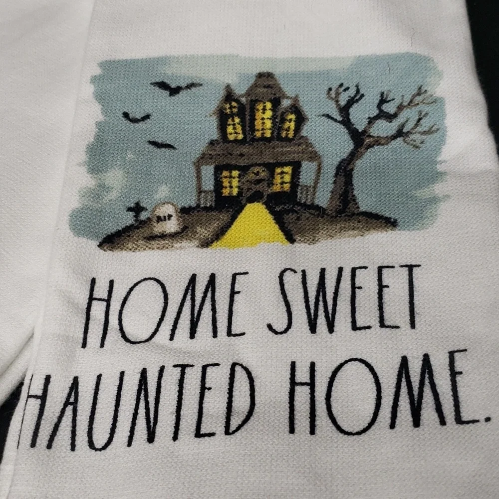 Rae Dunn NWT Set of 2 Kitchen Towels, 